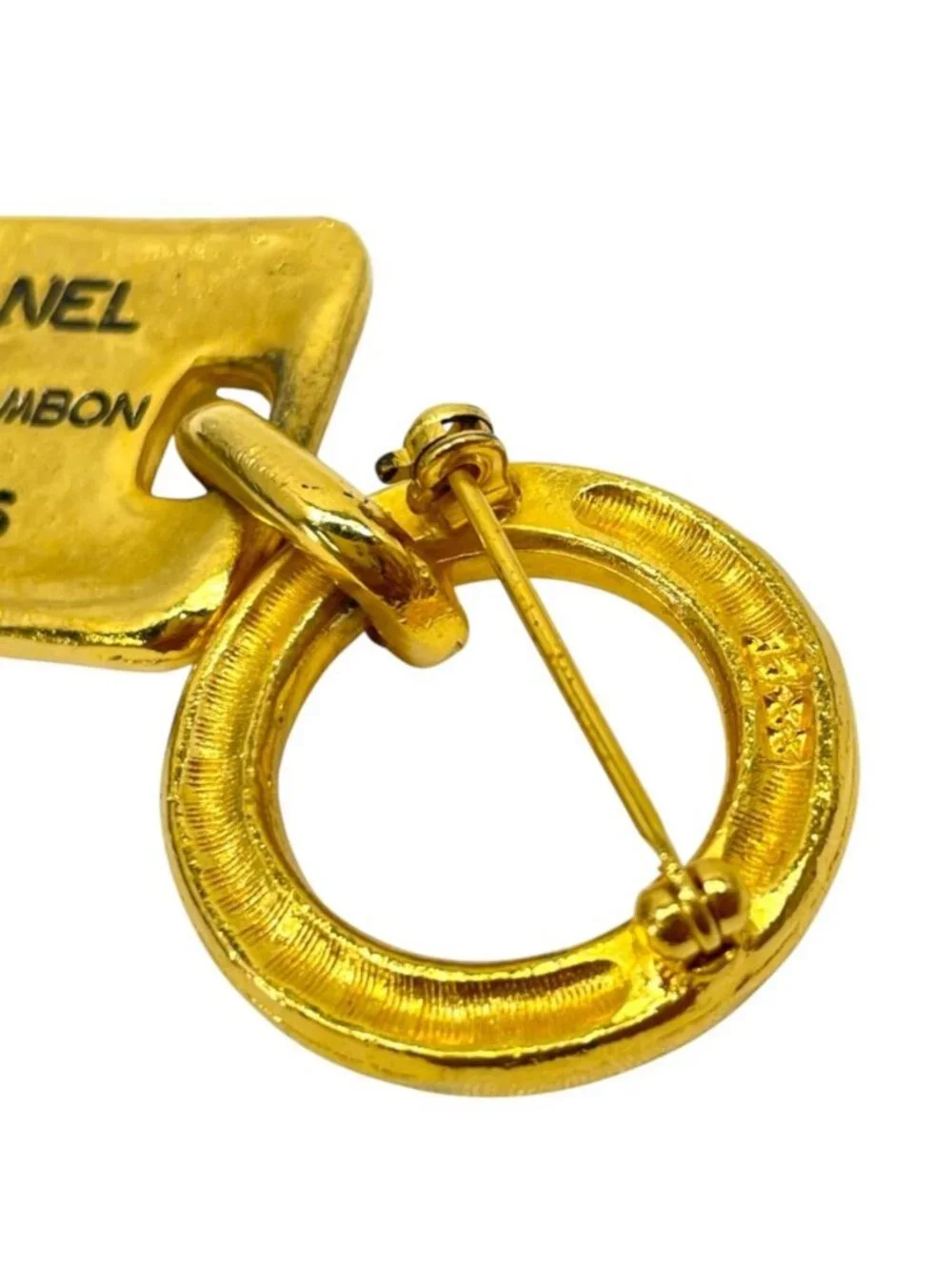Chanel Brooch Cambon Plate Swing 31 Rue Metal Gold